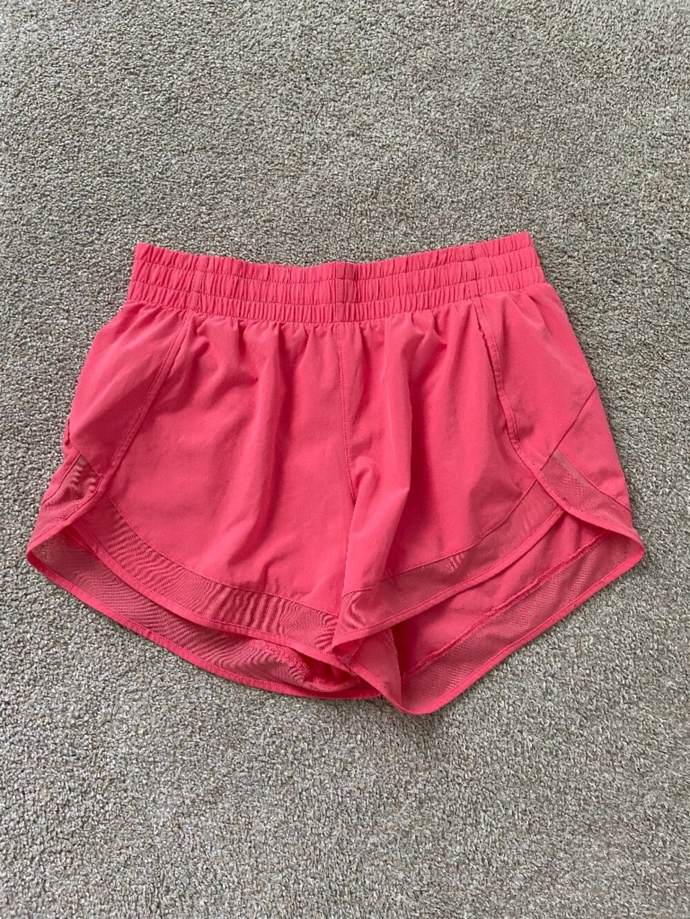 Athleta Mesh Racer Run Mid Rise 4" Short